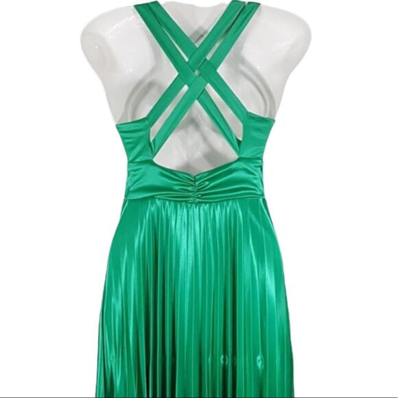 My Michelle Green Satin Sequin Evening St. Patrick's Day Prom Dress Size S/XS - Picture 7 of 15